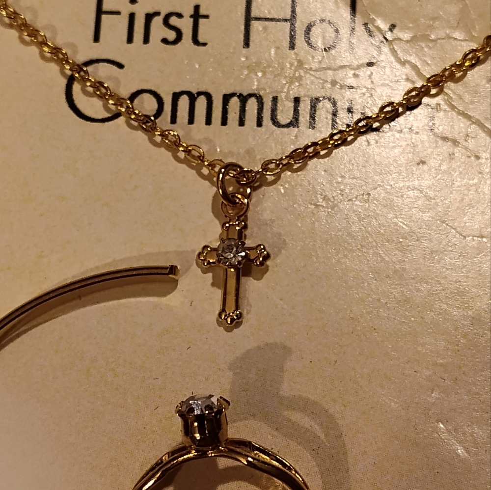 NWT! First Holy Communion Jewelry Set - Picture 2 of 6